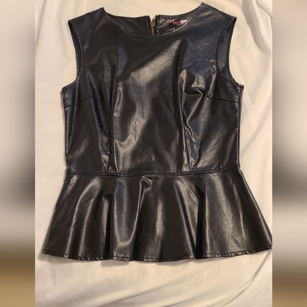 Black faux leather top, size S